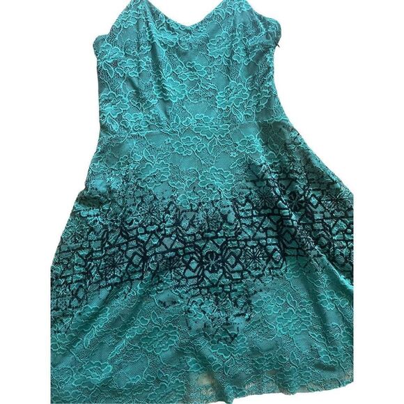 Free People Strap Mini Flare Dress Green Floral Lace Black Velvety Detail - Picture 8 of 10